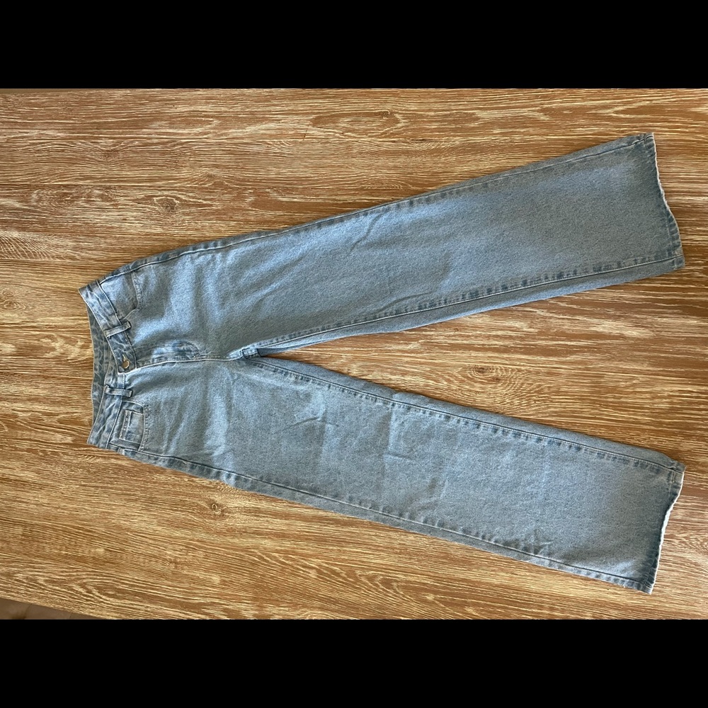 Jeans - Picture 2 of 4
